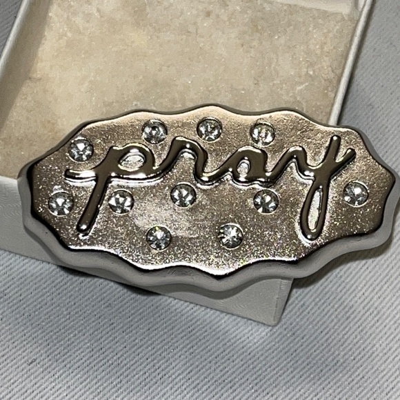 Pray Hard silver pin with rhinestones by Art Gallery of Ontario - Picture 6 of 9